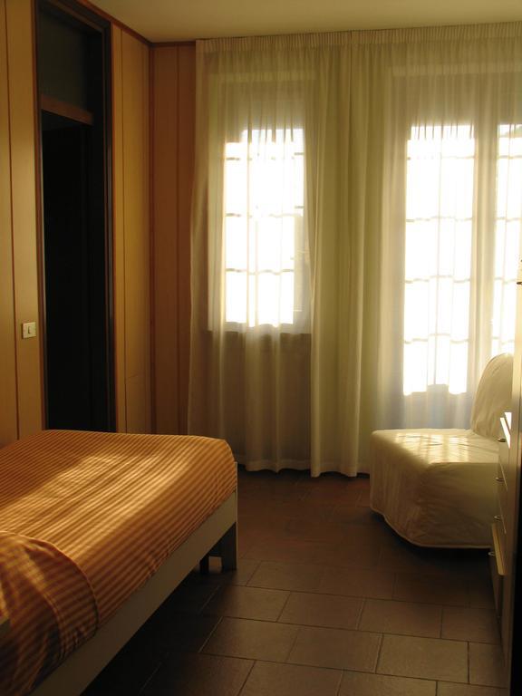 Albergo Residence Isotta Veruno Εξωτερικό φωτογραφία