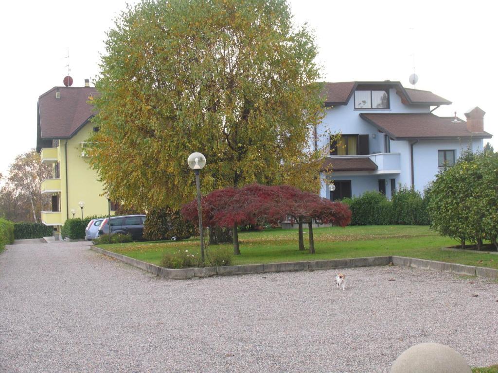 Albergo Residence Isotta Veruno Εξωτερικό φωτογραφία