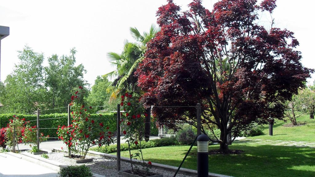 Albergo Residence Isotta Veruno Εξωτερικό φωτογραφία