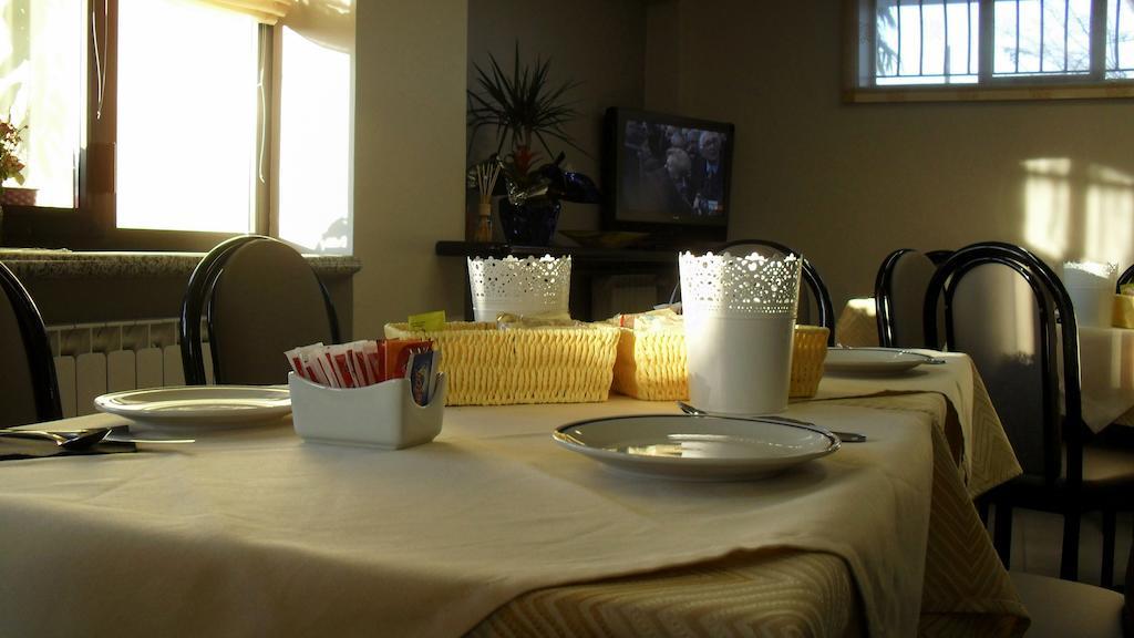 Albergo Residence Isotta Veruno Εξωτερικό φωτογραφία